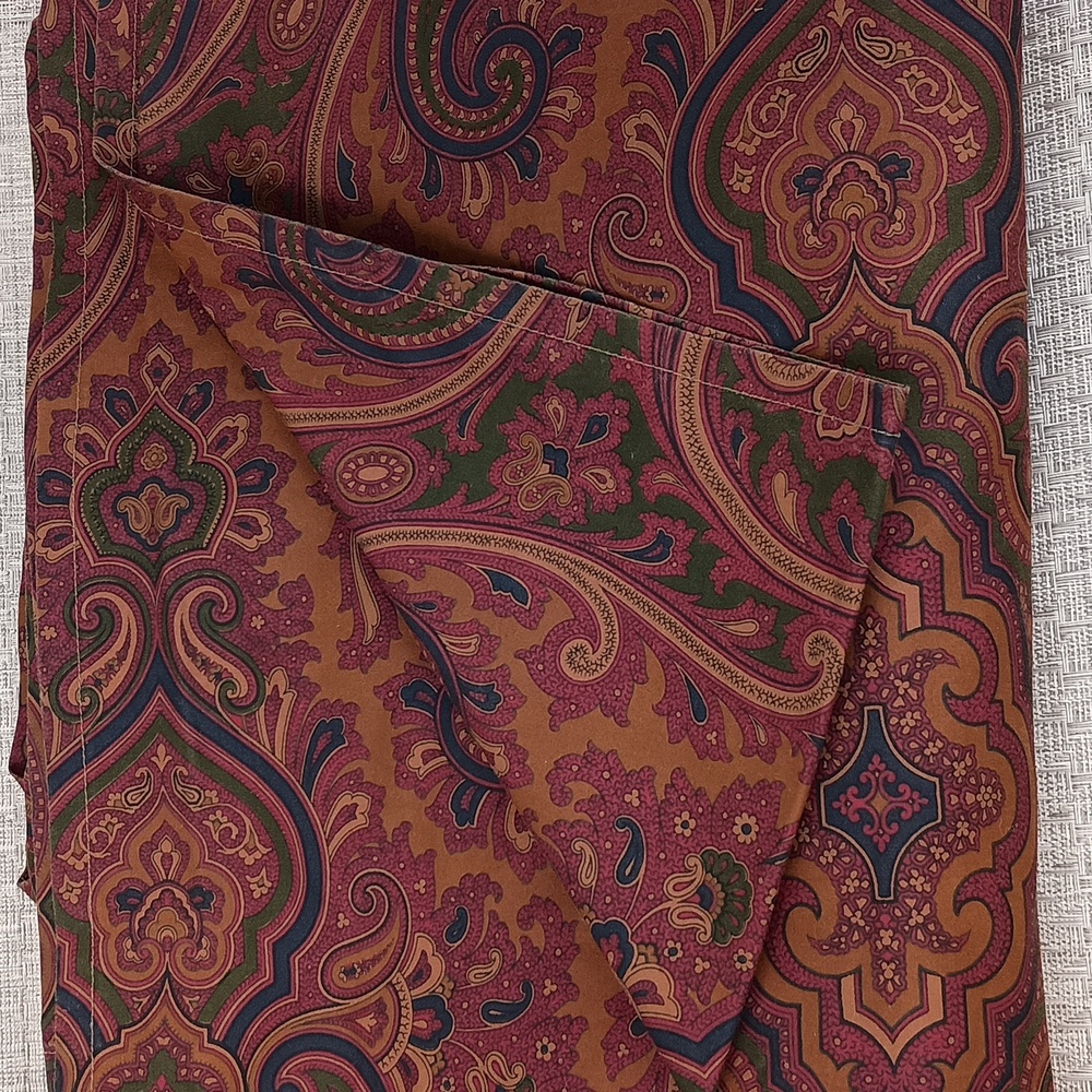 Ralph Lauren Full size flat sheet. Never used.